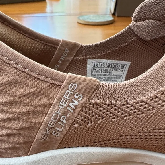 Skechers Light Brown, Slip-In Athletic Sneakers, size 8.5 - Picture 6 of 6